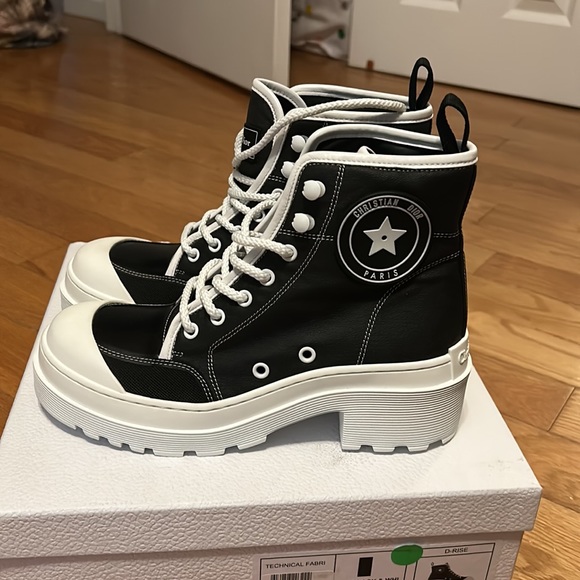 Dior black and white high top sneakers - Picture 3 of 9
